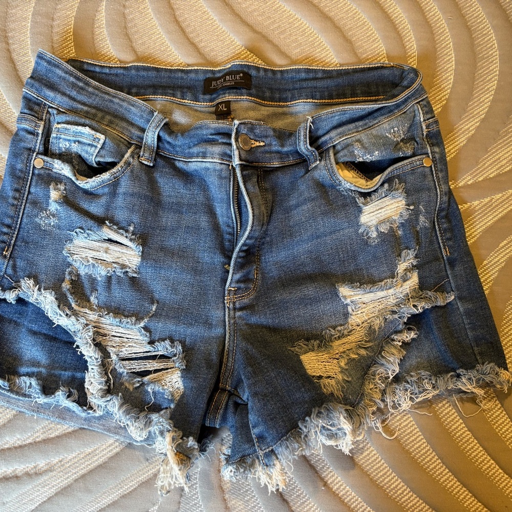Just Black Women's Distressed Denim Shorts - Blue